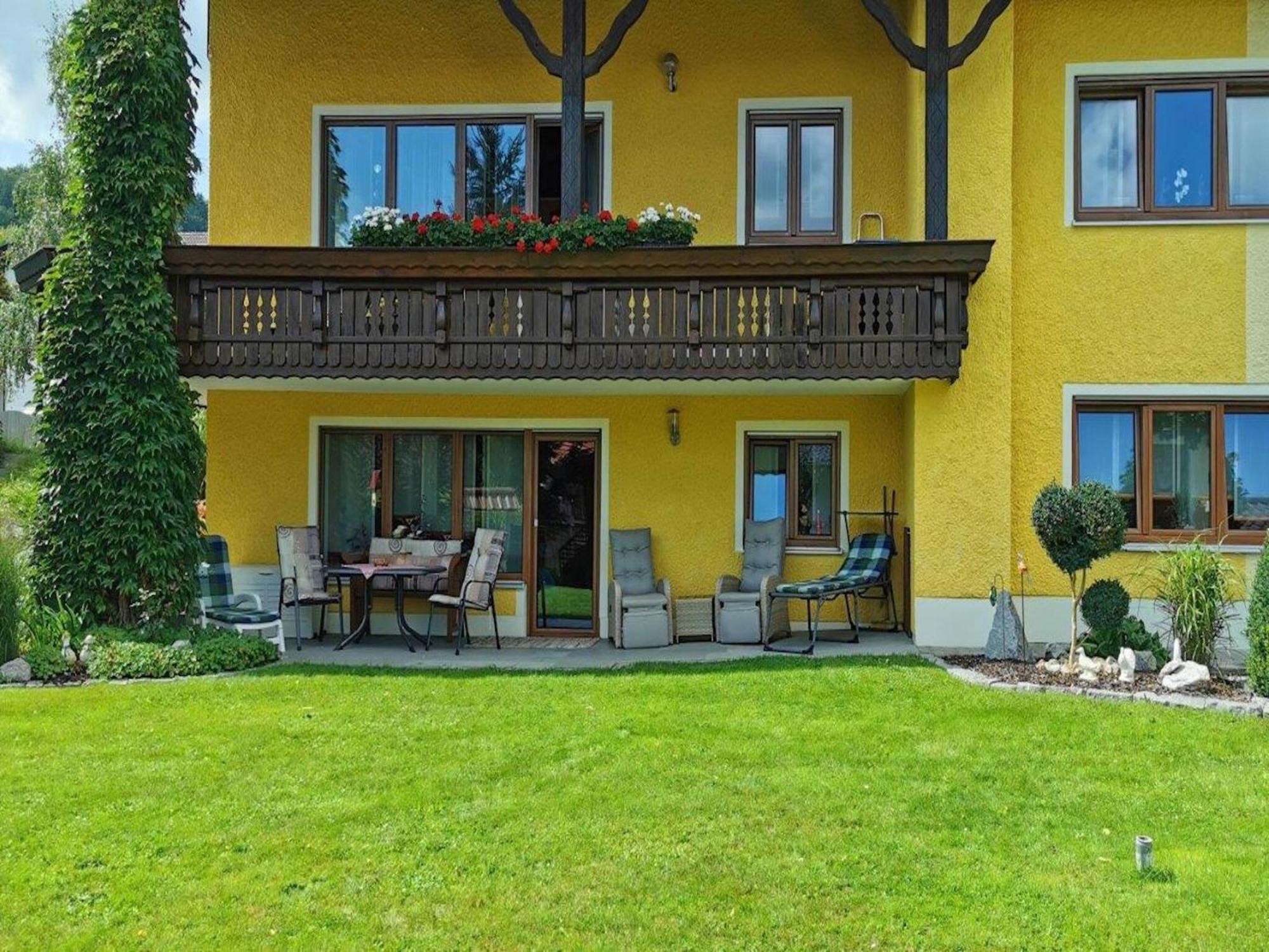 Scenic Apartment With Balcony Garden Deckchairs Barbecue Gleißenberg Exteriér fotografie