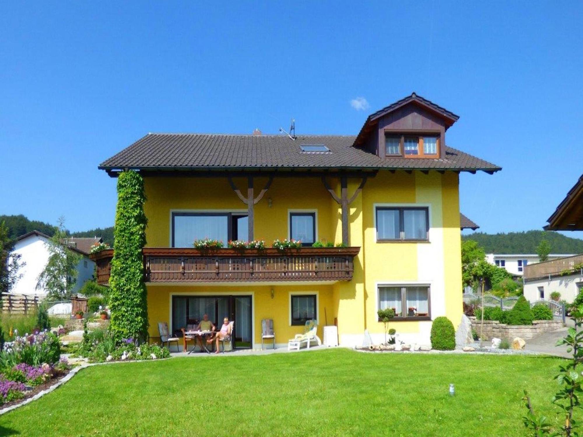 Scenic Apartment With Balcony Garden Deckchairs Barbecue Gleißenberg Exteriér fotografie